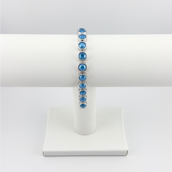 Touchstone Crystal Jewelry - COPY - Sea Blue Ice, Bracelet
Touchstone Crystal by Swarovski